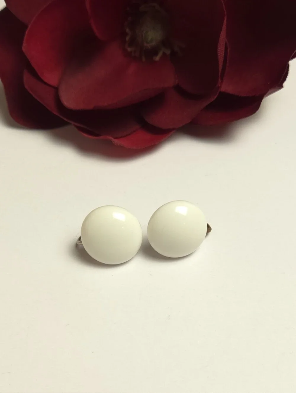 Vintage Japan Round White Milk Glass Ceramic Earrings Screw Back Made in Japan